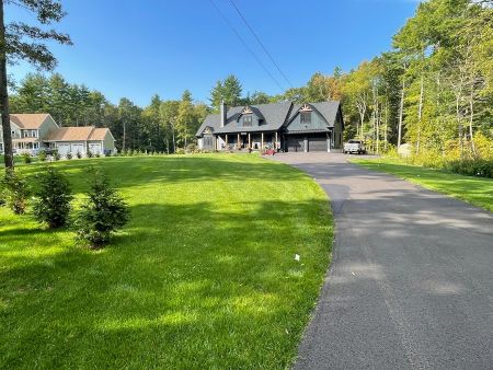 Fertilization Programs: What a ‘Full-Season’ Lawn Program Typically Includes